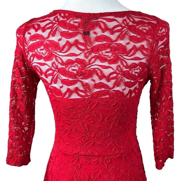 Material Girl Red Lace Scoop Neck Fit & Flare Dress Size Medium - Picture 6 of 11